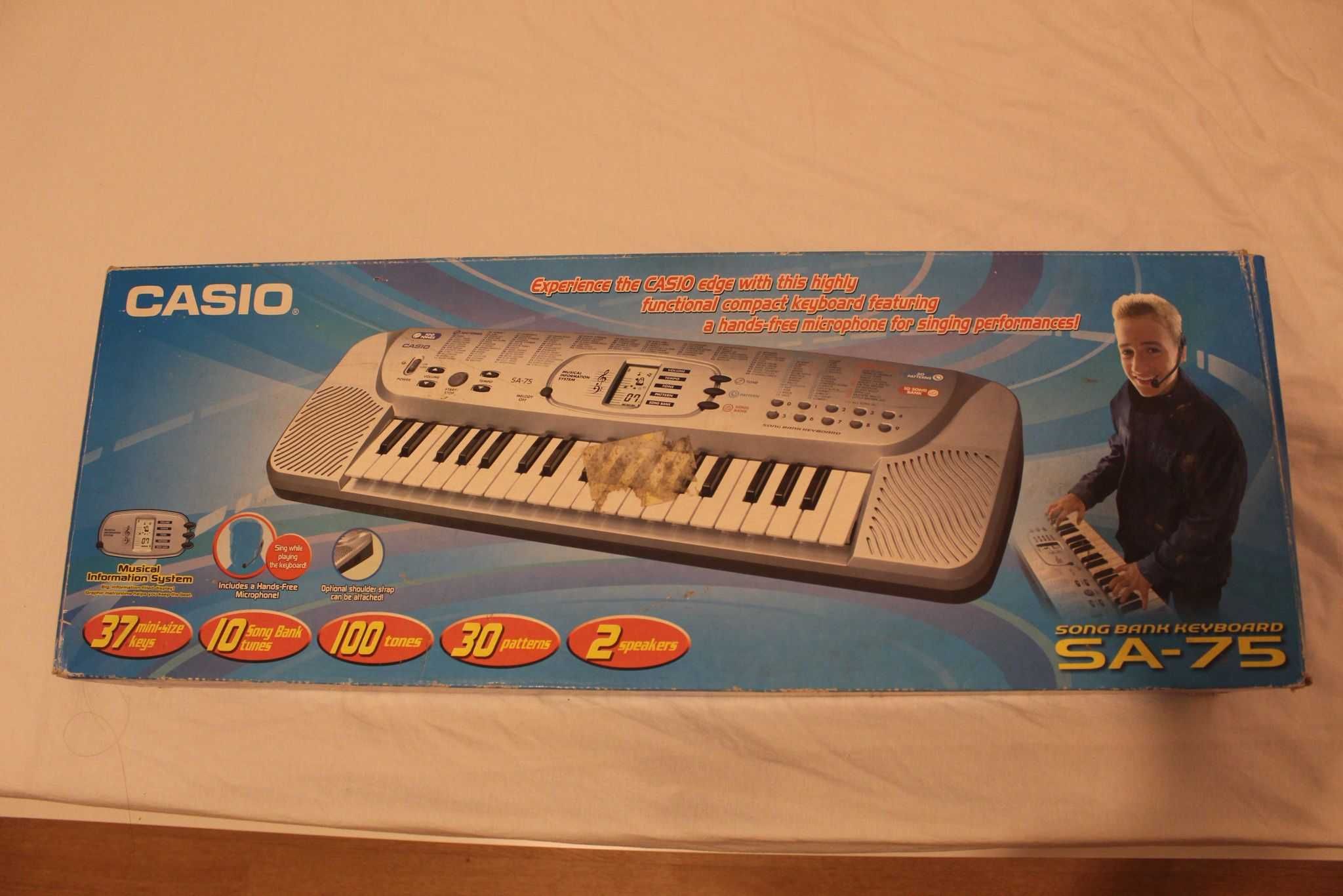 Teclado musical Casio SA-75