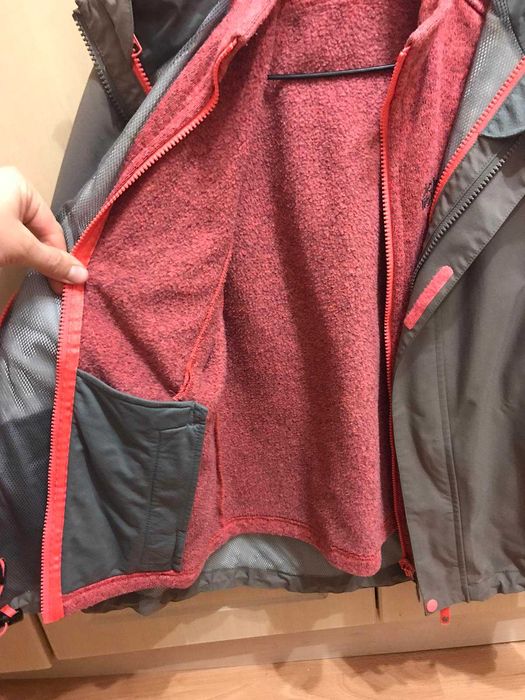 Двойная куртка на рост 152см фирмы Jack Wolfskin
