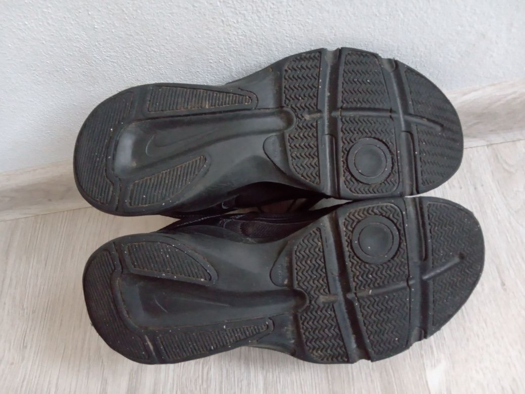 Buty sportowe Nike Defy All Day 41