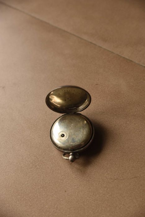 Relogio de bolso muito antigo em prata inglês