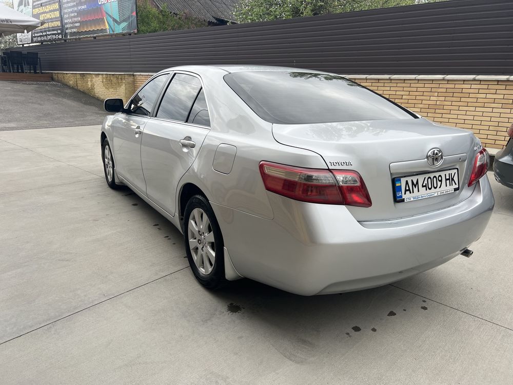 Продат Toyota Camry