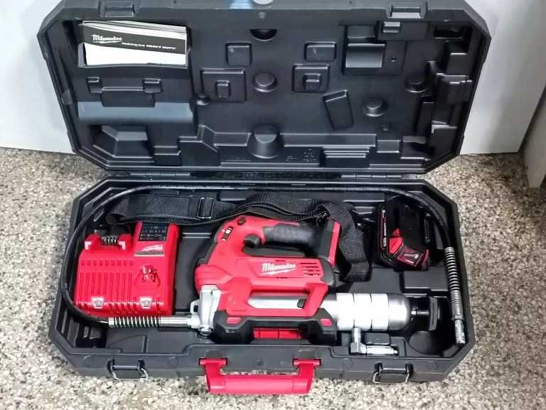 Smarownica Milwaukee M18 Gg 1x 2ah Walizka Stan Idealny!