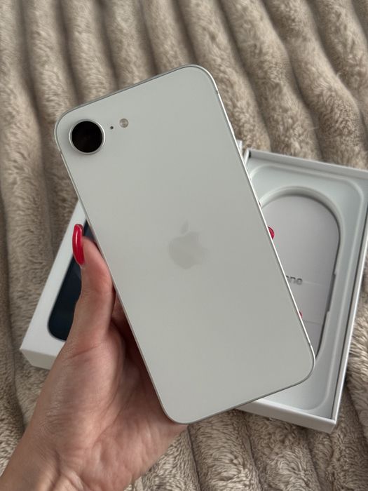 iPhone 16e 256GB White Neverlock