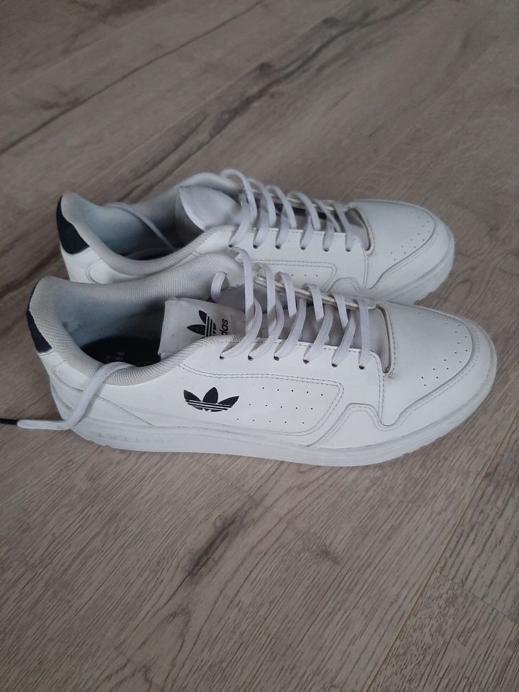 Buty sportowe adidas