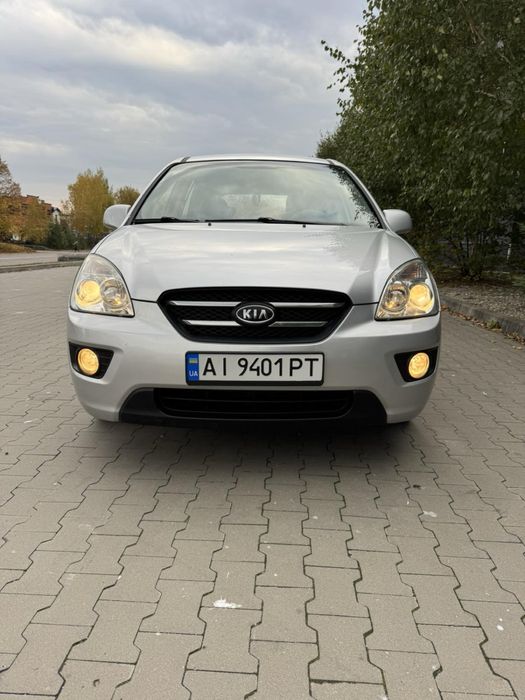 Продам KIA CARENS 2009