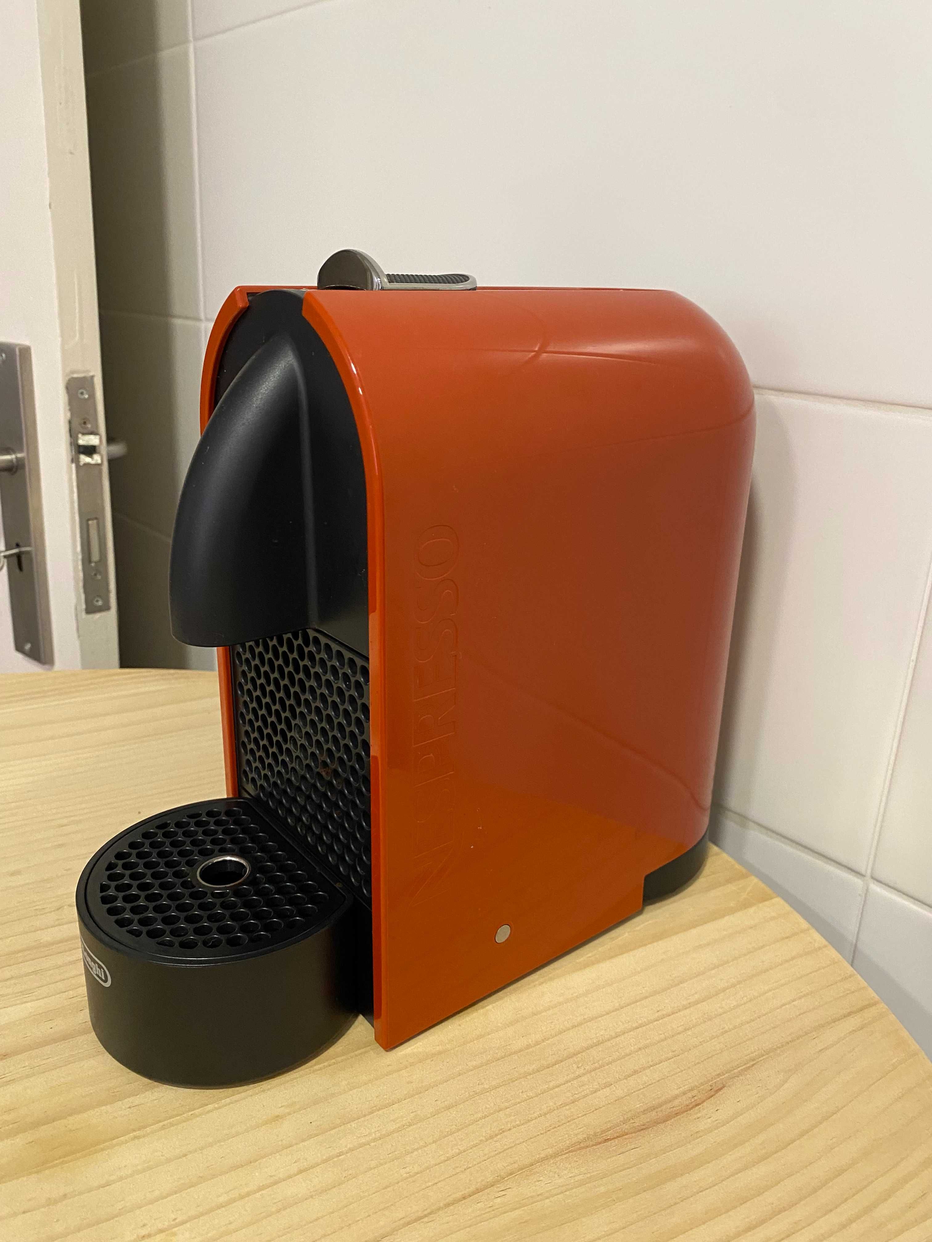 Máquina de Café Nespresso U D50