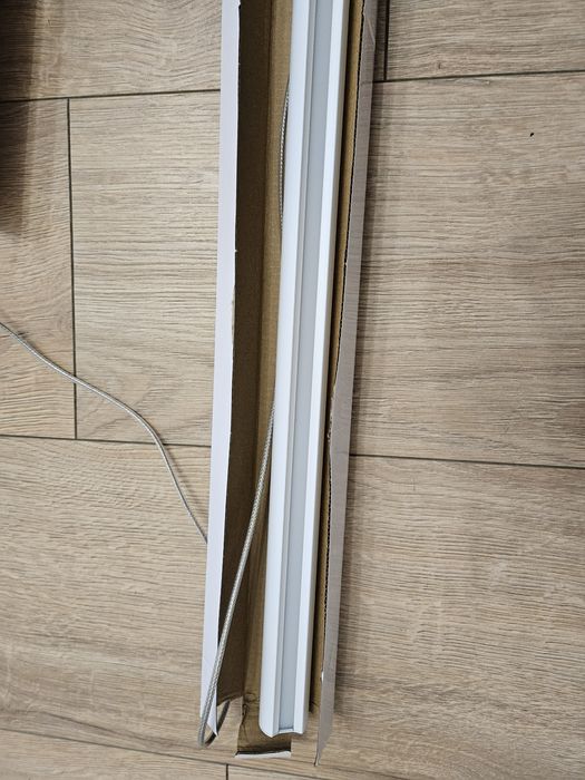 Biała aluminiowa lampa wisząca Sklum Wilen - obita