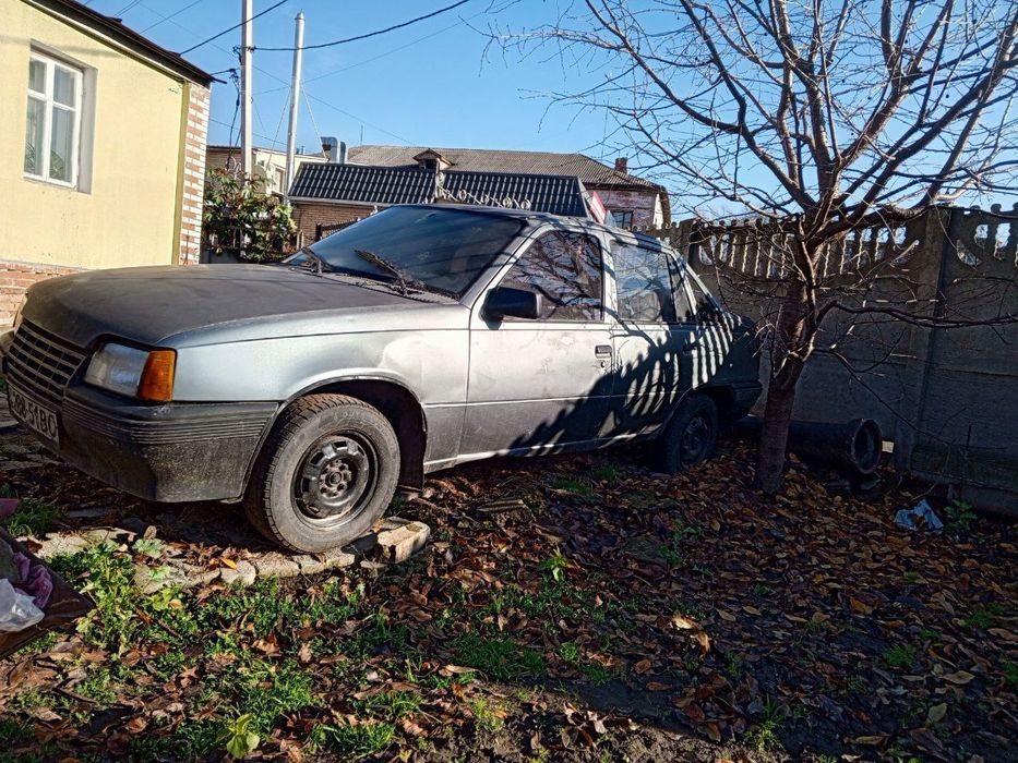 Продам Опель кадет