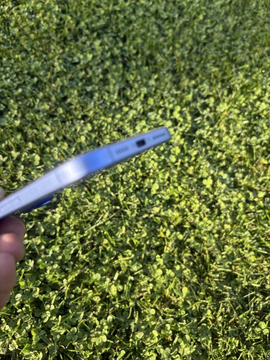 IPhone 16 plus niebieski