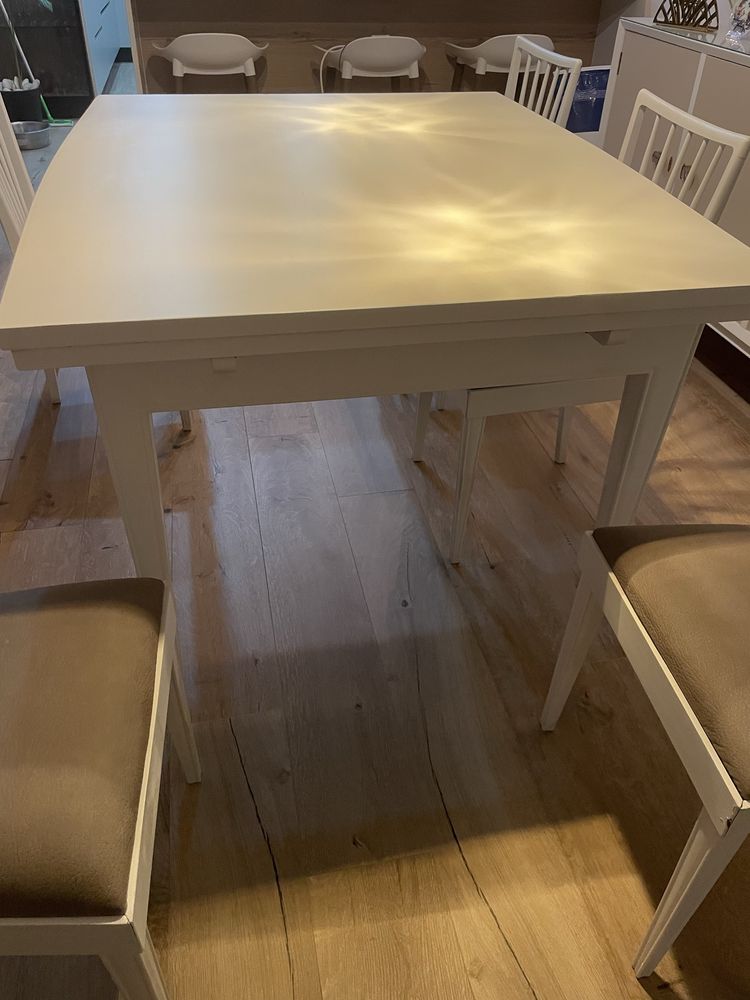 Conjunto mesa de sala de jantar + 7 cadeiras