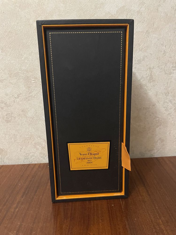 Коробка от Шампанского Veuve Clicquot