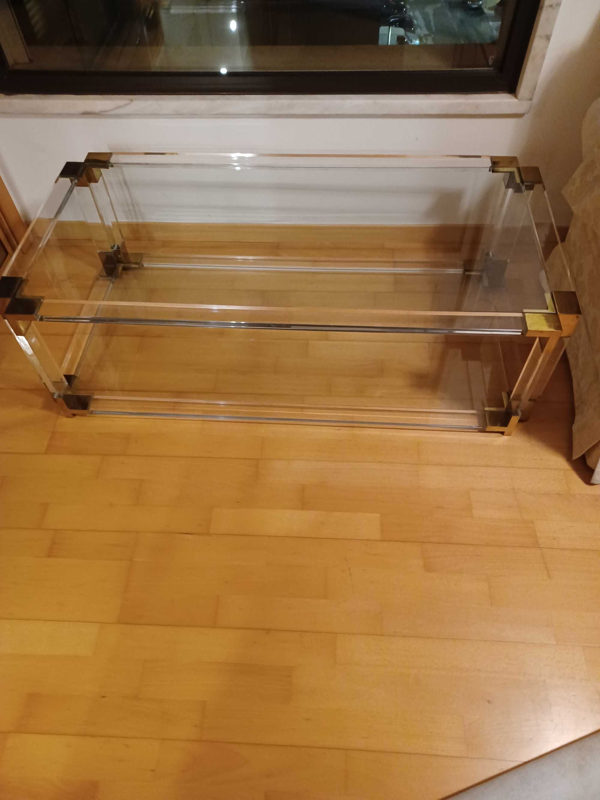 Mesa de Centro em Acrílico e Vidro