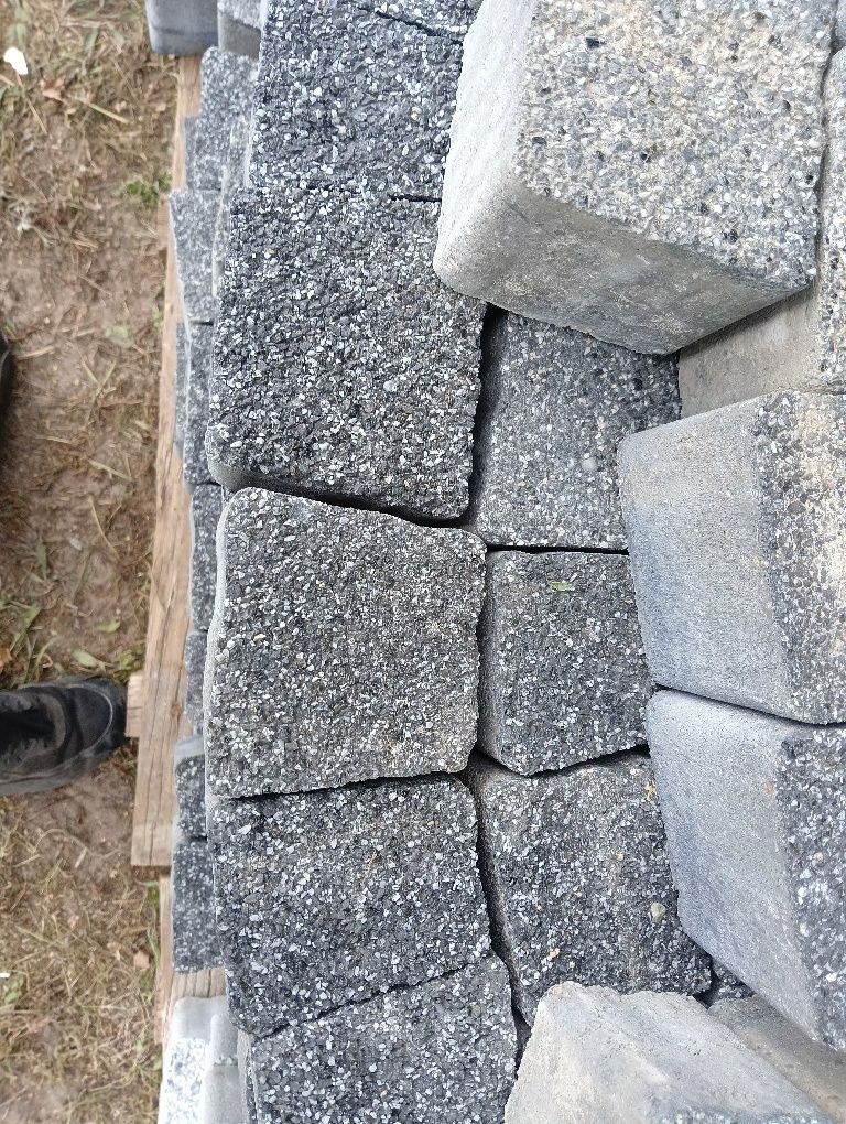 AVANTI  gr.8 cm kostka brukowa powierzchnia płukana
