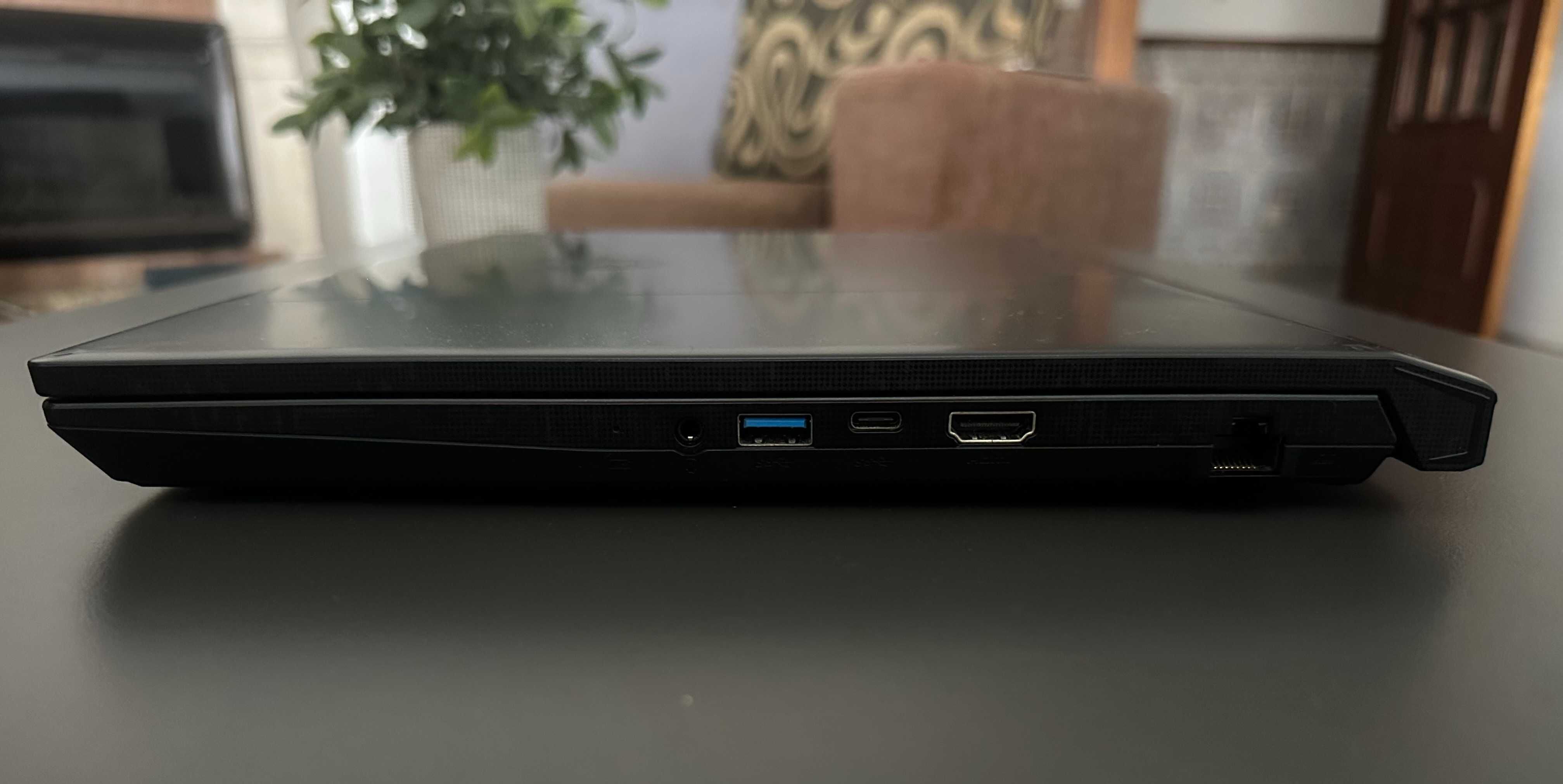 Computador Portátil MSI KATANA 15, RTX 4050, 16GB RAM, 1TB