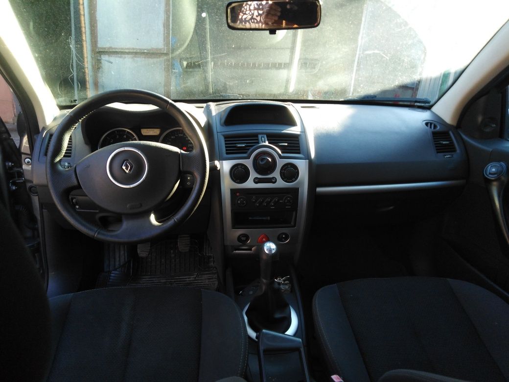 Renault megane II 1.4 16v