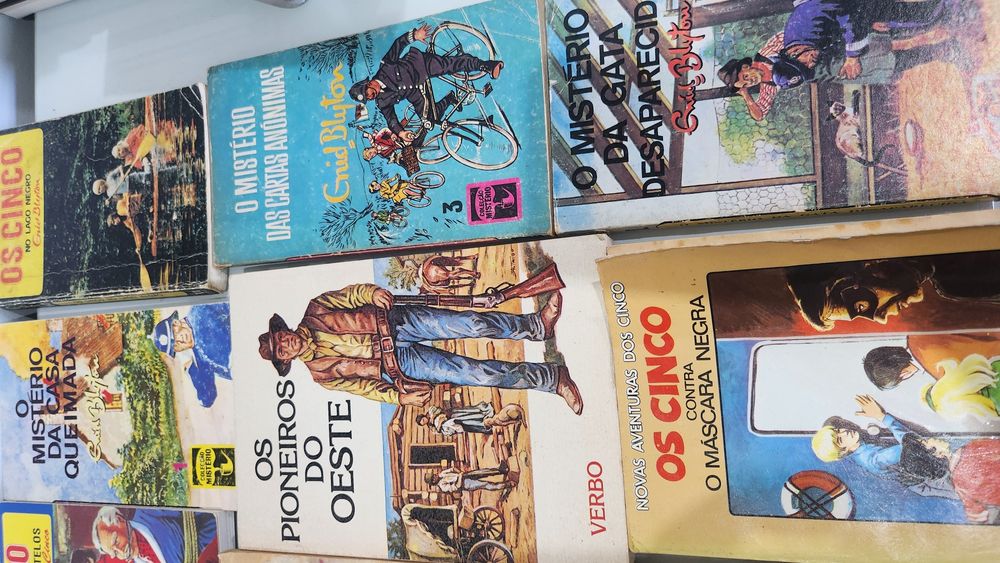 Enid  Blyton  vários títulos