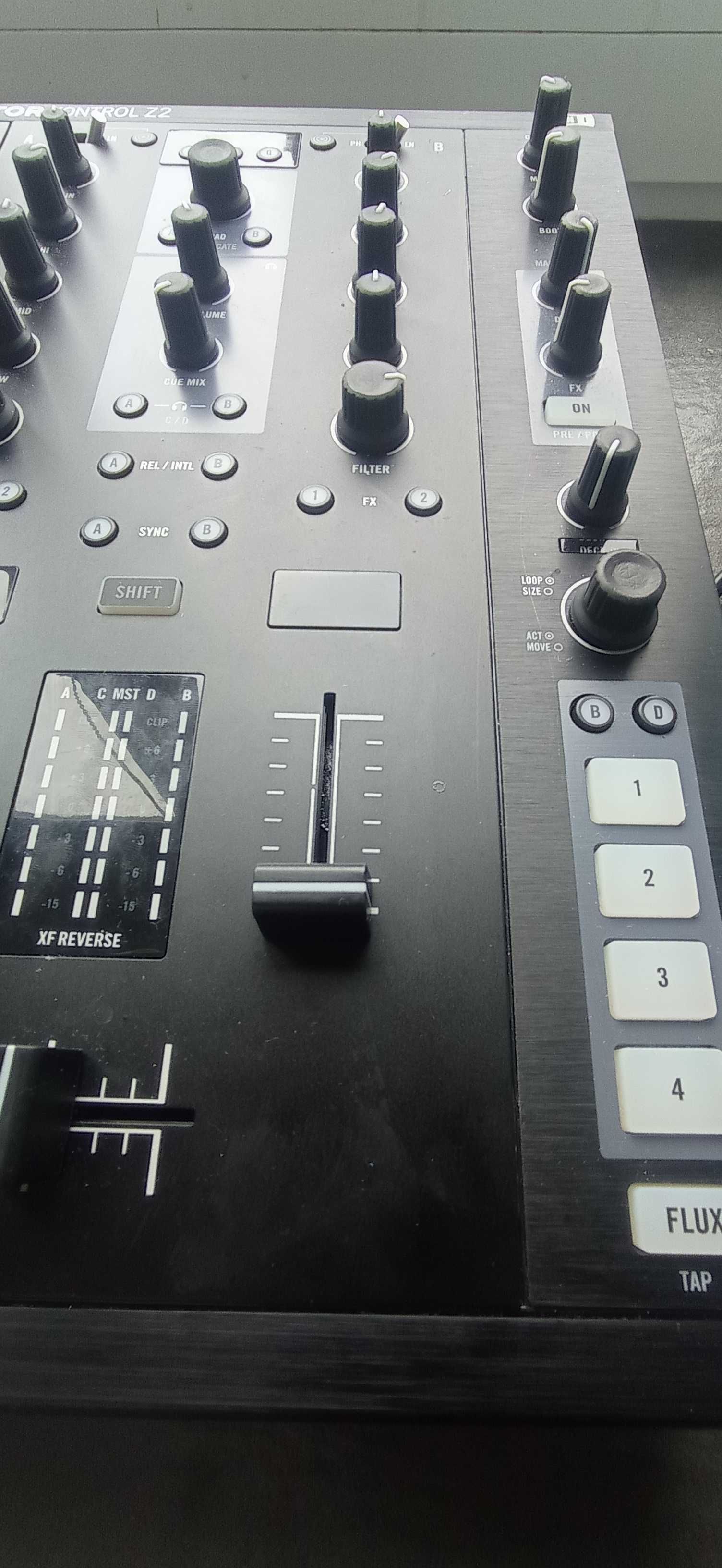 DJ Native Instruments TRAKTOR KONTROL Z2