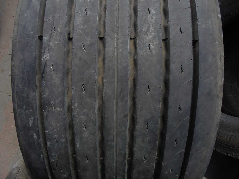 Opona 445/45R19.5 KUMHO KL03(1100 netto)