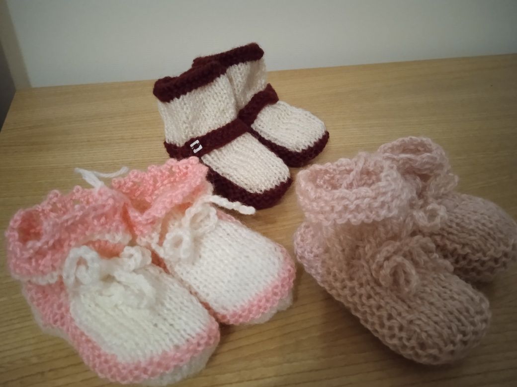 Sapatinhos de bebe/ carapins bebé