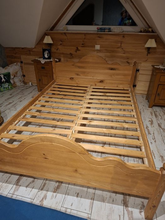 Łózko sosnowe używane...