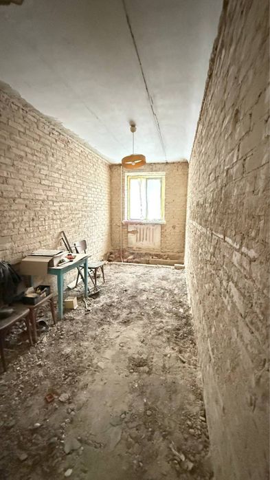 Продаж 2 кімнатної квартири по Є.Тельнова