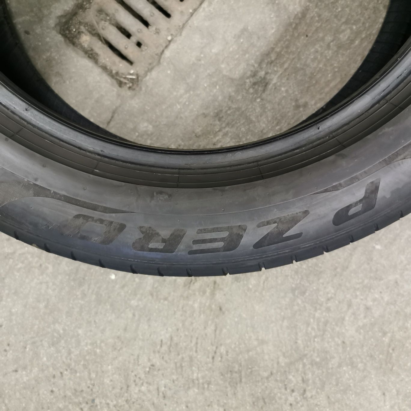 Para opon 245/50R19 105W Pirelli P Zero 2018 rok