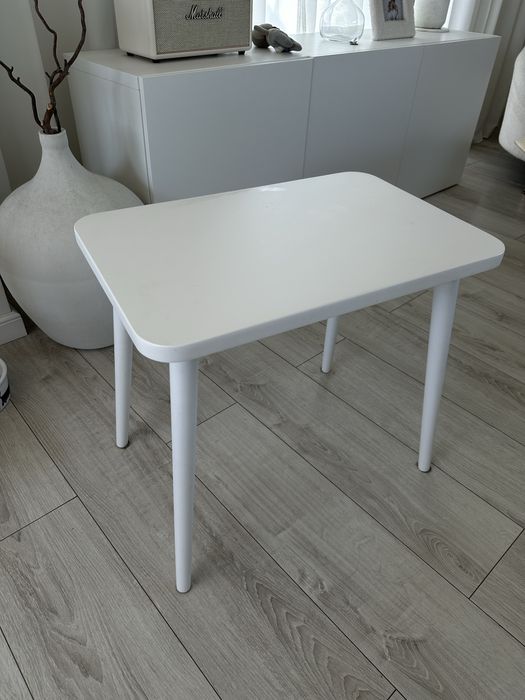 Stolik dziecircy bialy