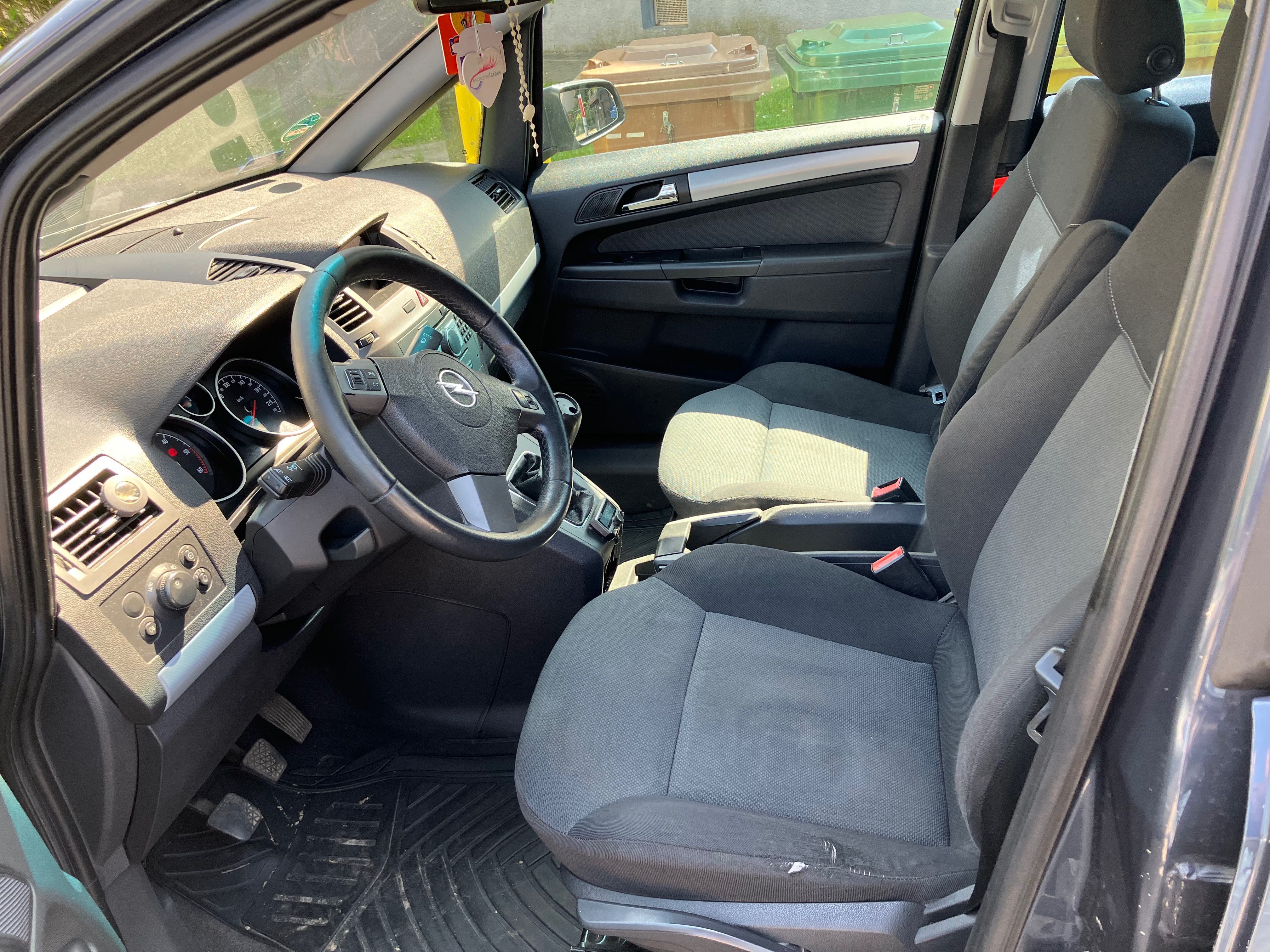 Opel Zafira 1.9cdti, 2006r. 7 osobowy + hak