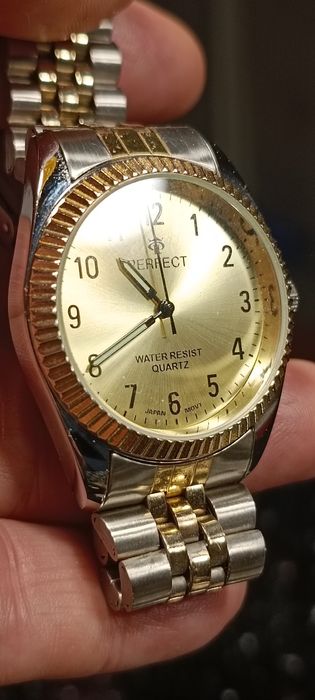 Годинник кварцовий чоловічий Perfect.