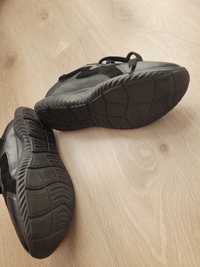 Czarne buty skórzane lasocki