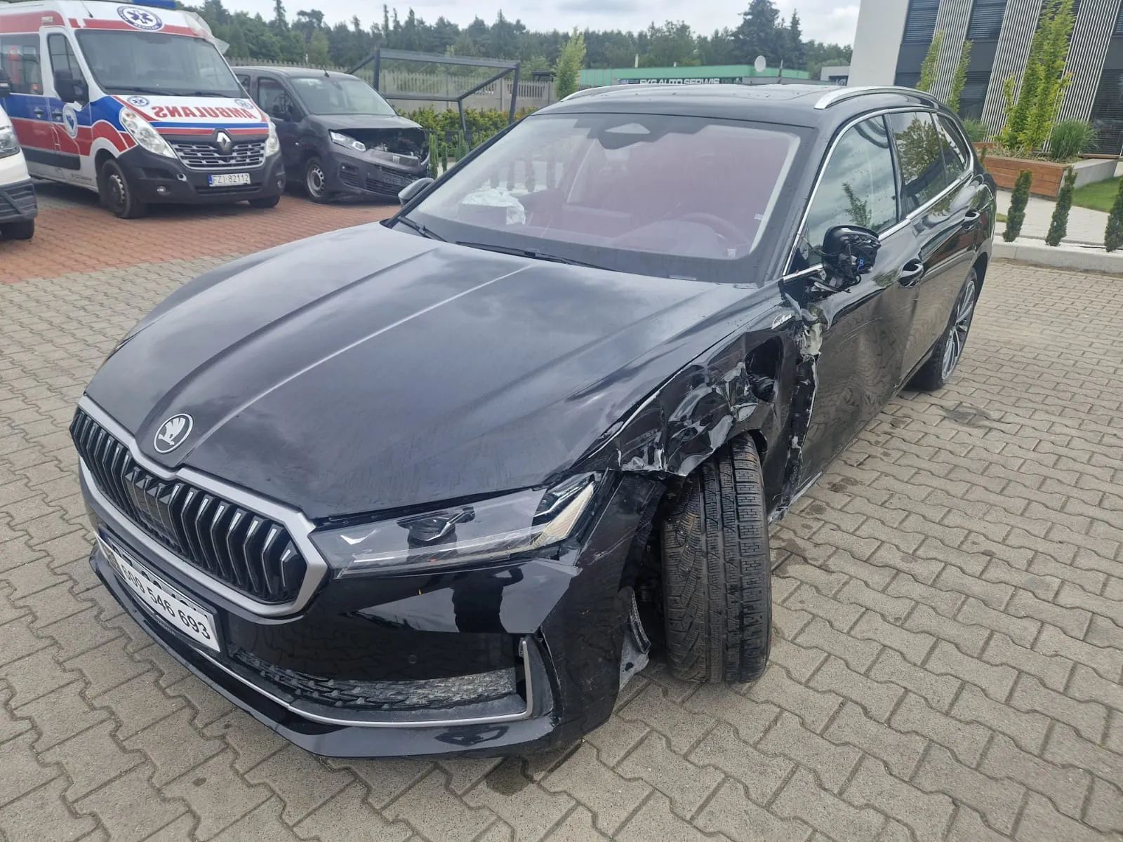Skoda Superb L&K Hybrid Plug-in PANORAMA FULL Salon PL FV23%