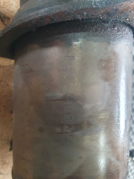 Kolektor wydechowy złącze portki Vw Touran 04 r 1.6 Fsi 115 km BAG