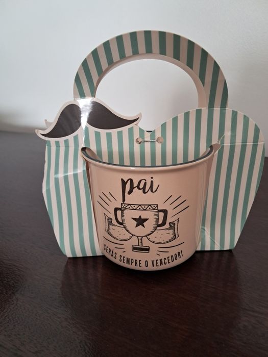 Caneca loiça nova c/embalagem