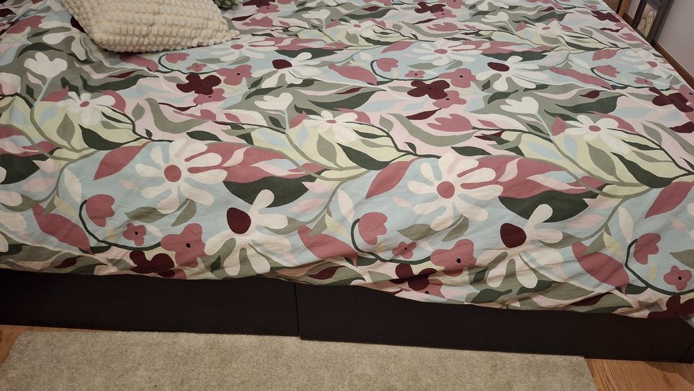 Cama MALM preta com gavetas 160x200