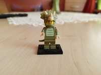 Lego minifigures gość w stroju triceratopsa