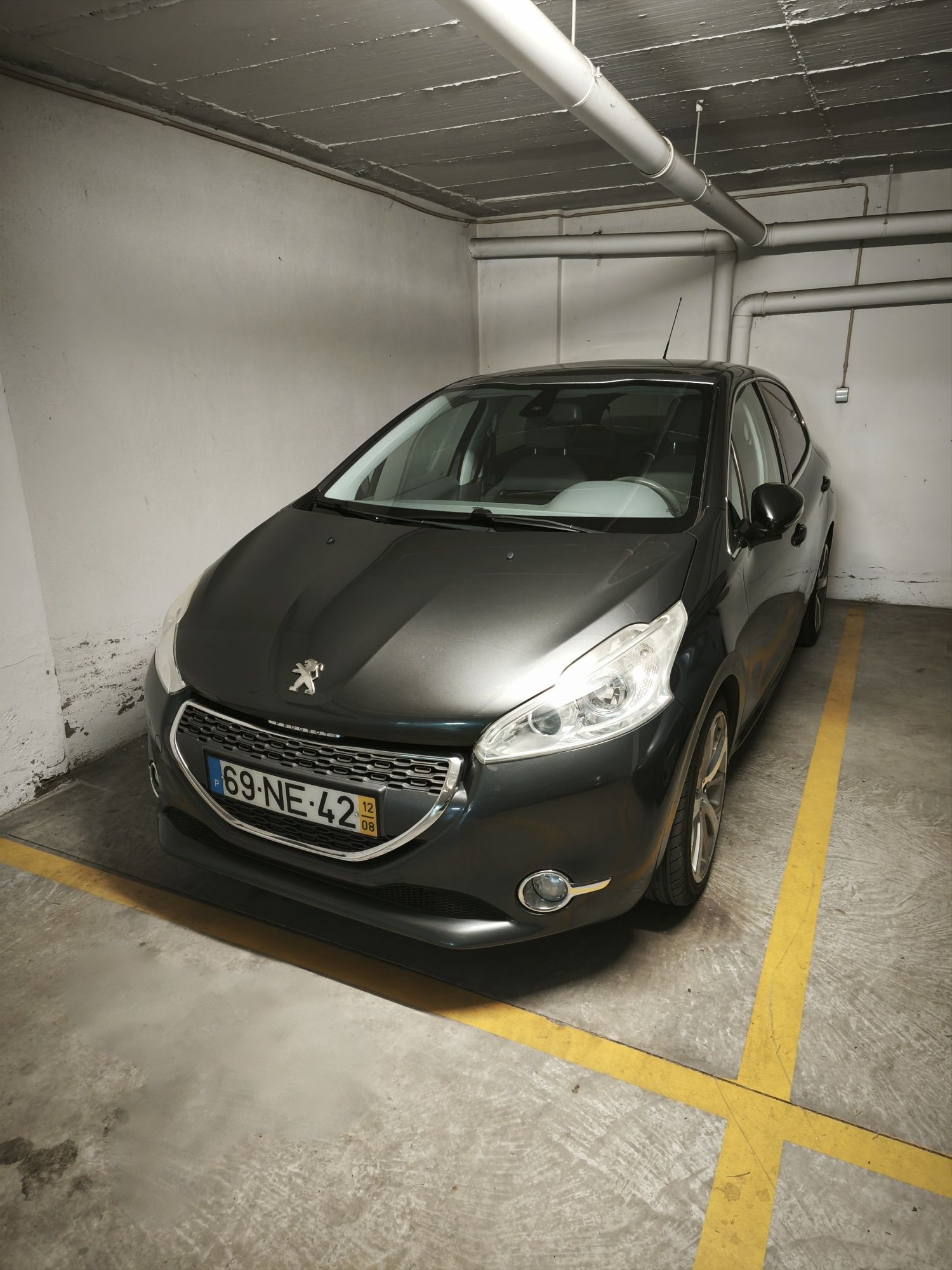 Peugeot 208 1.6 eHdi  114 CV Allure