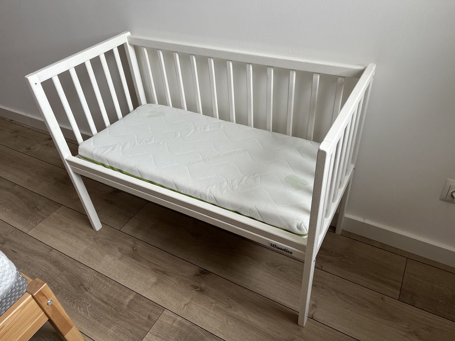 Dostawka do lóżka dla dziecka 90x40 drewniana biala