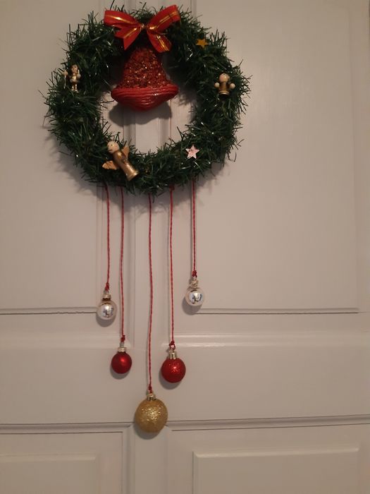 Wianek na drzwi B.Naridz. Średnica 22 cm