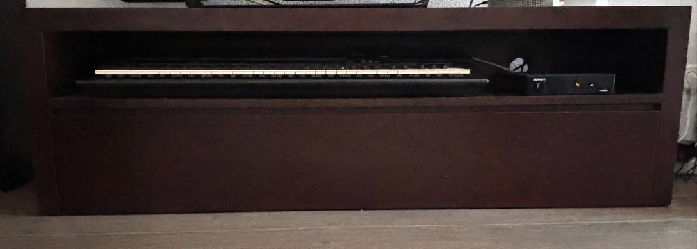 Móvel de TV com gavetão