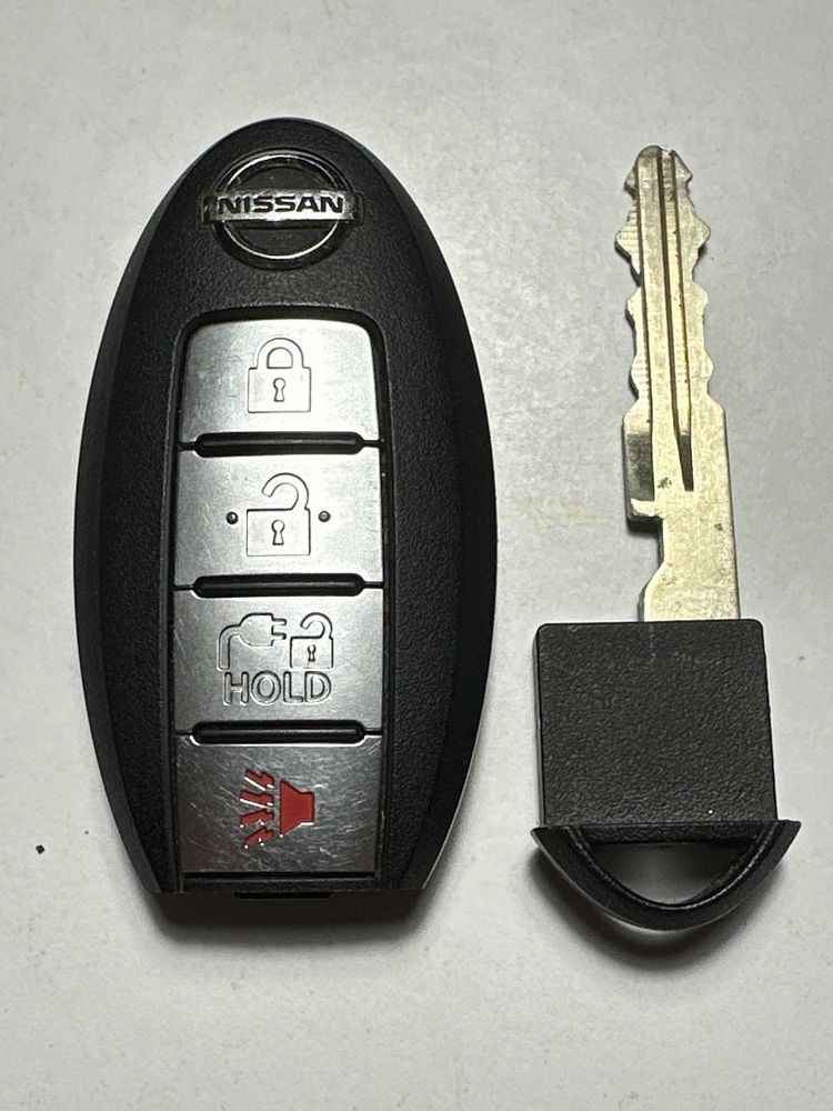 Смарт ключ для Nissan