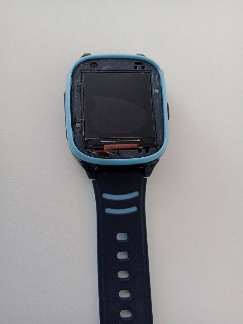 Smartwatch Forever Model. Kidswatch KW-500 LTE uszkodzony ekran