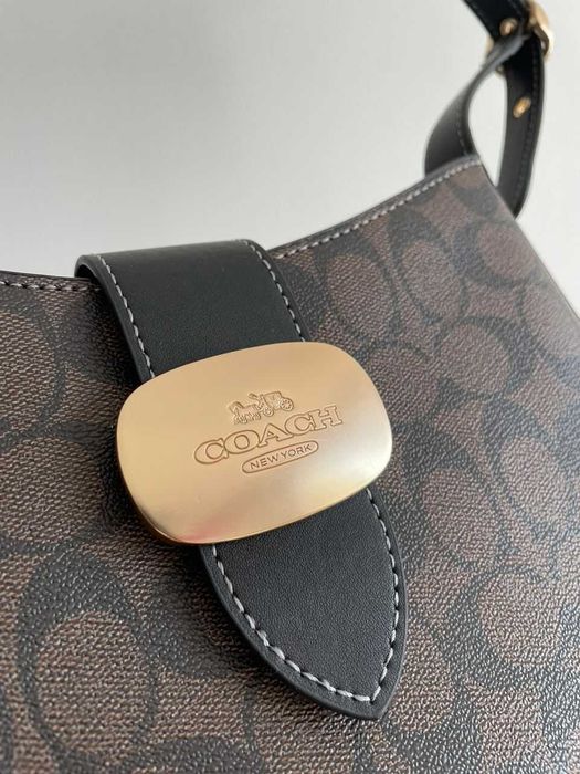 Жіноча шкіряна сумка Coach