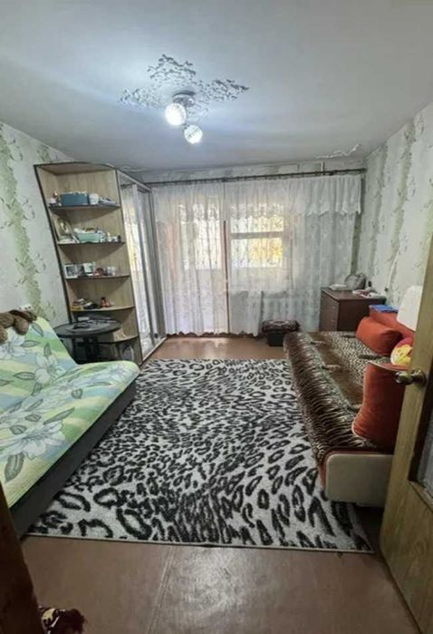 tir-31. 3-х кімнатна квартира, укомплектована меблями та технікою