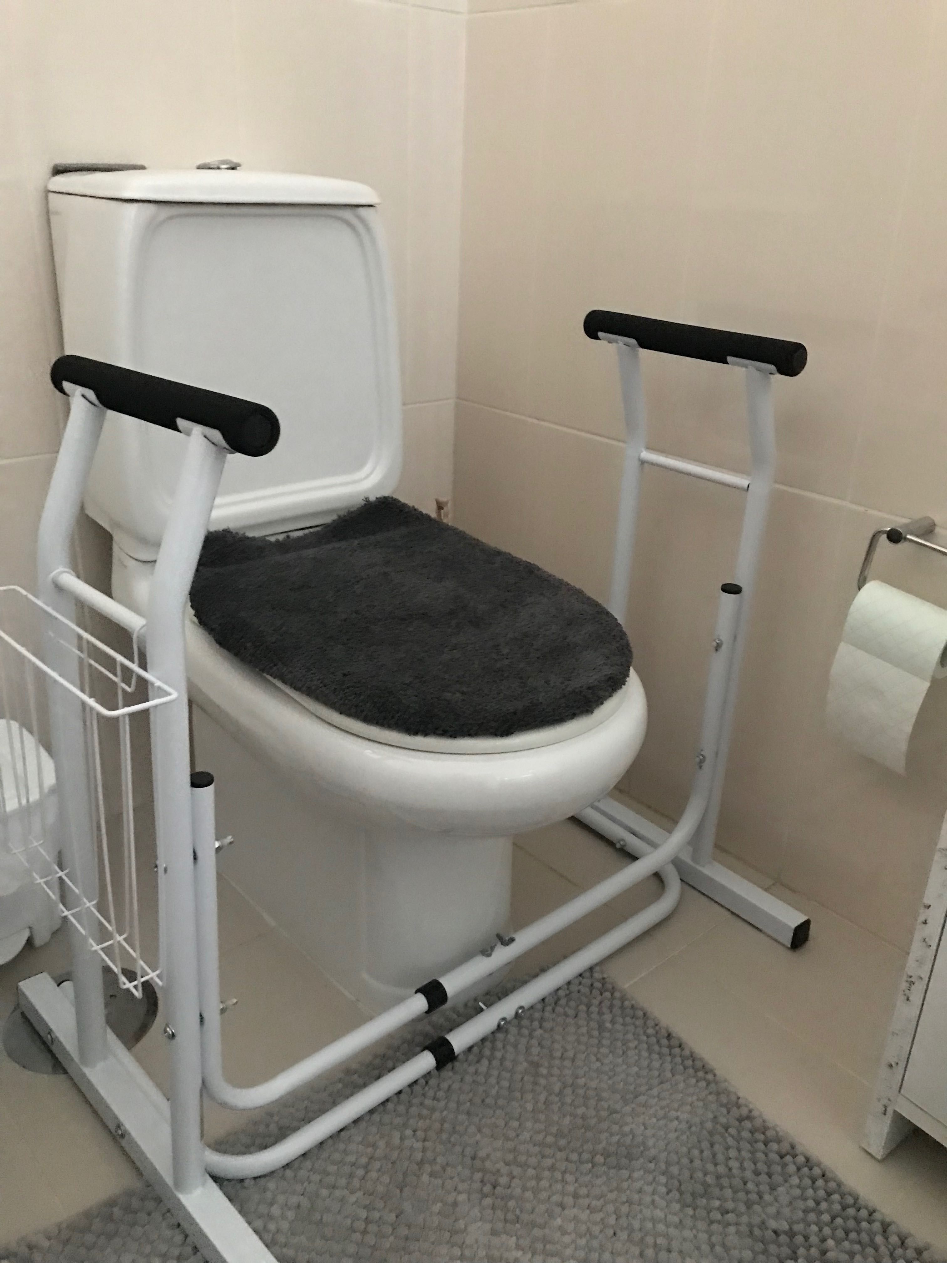 Apoio geriátrico para WC
