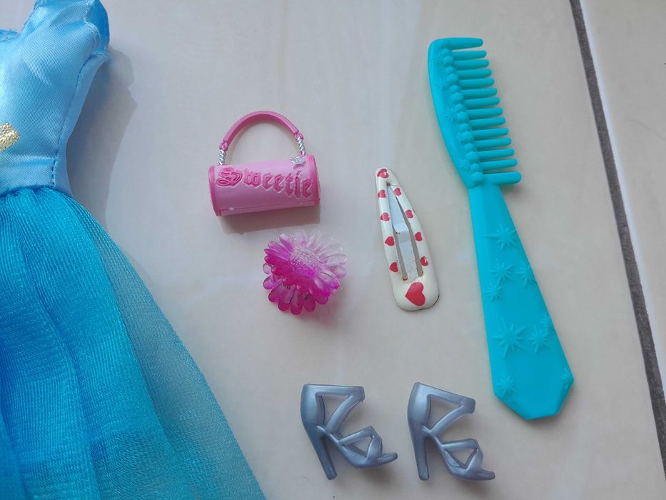 Одежда и аксесуары для куклы Барби