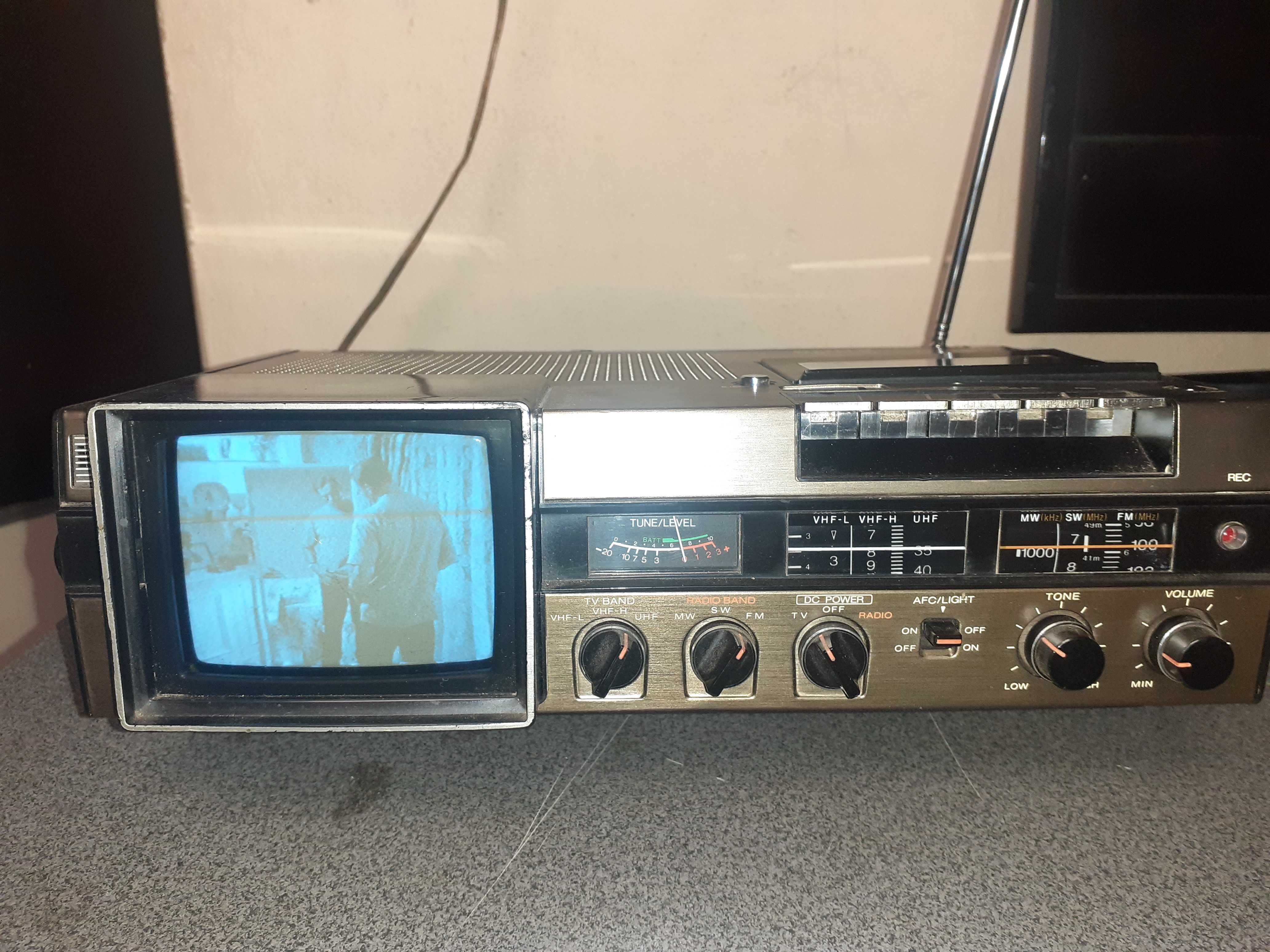 Radiomagnetofon z TV Sony FX-412