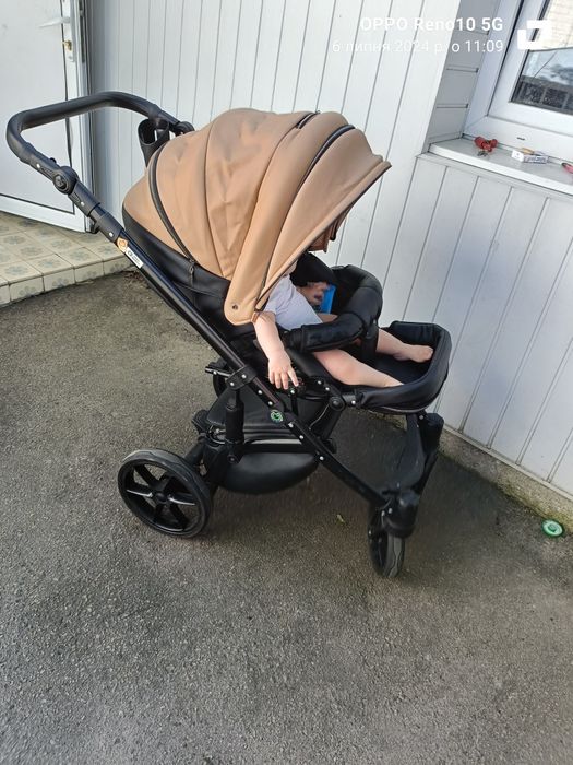 Продам коляску 2 в 1 Gran Marko