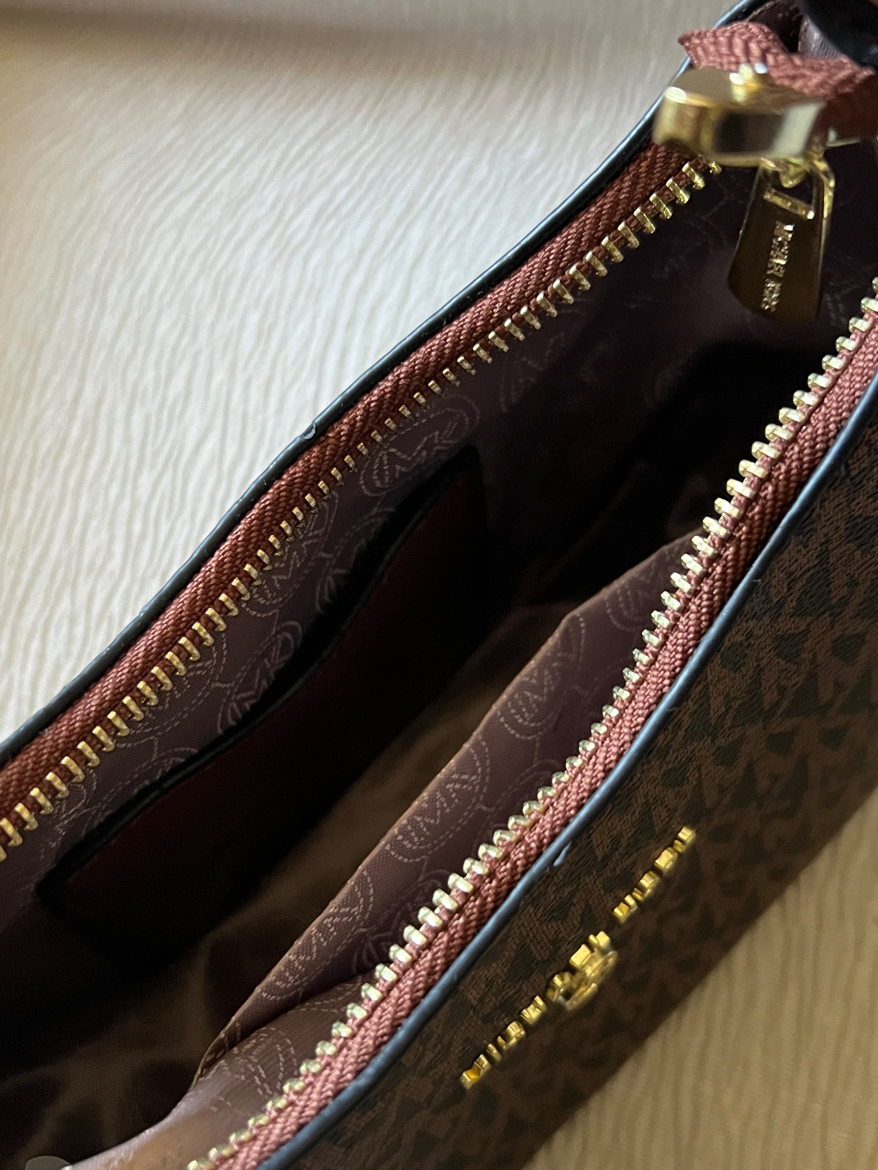 Mala Michael Kors