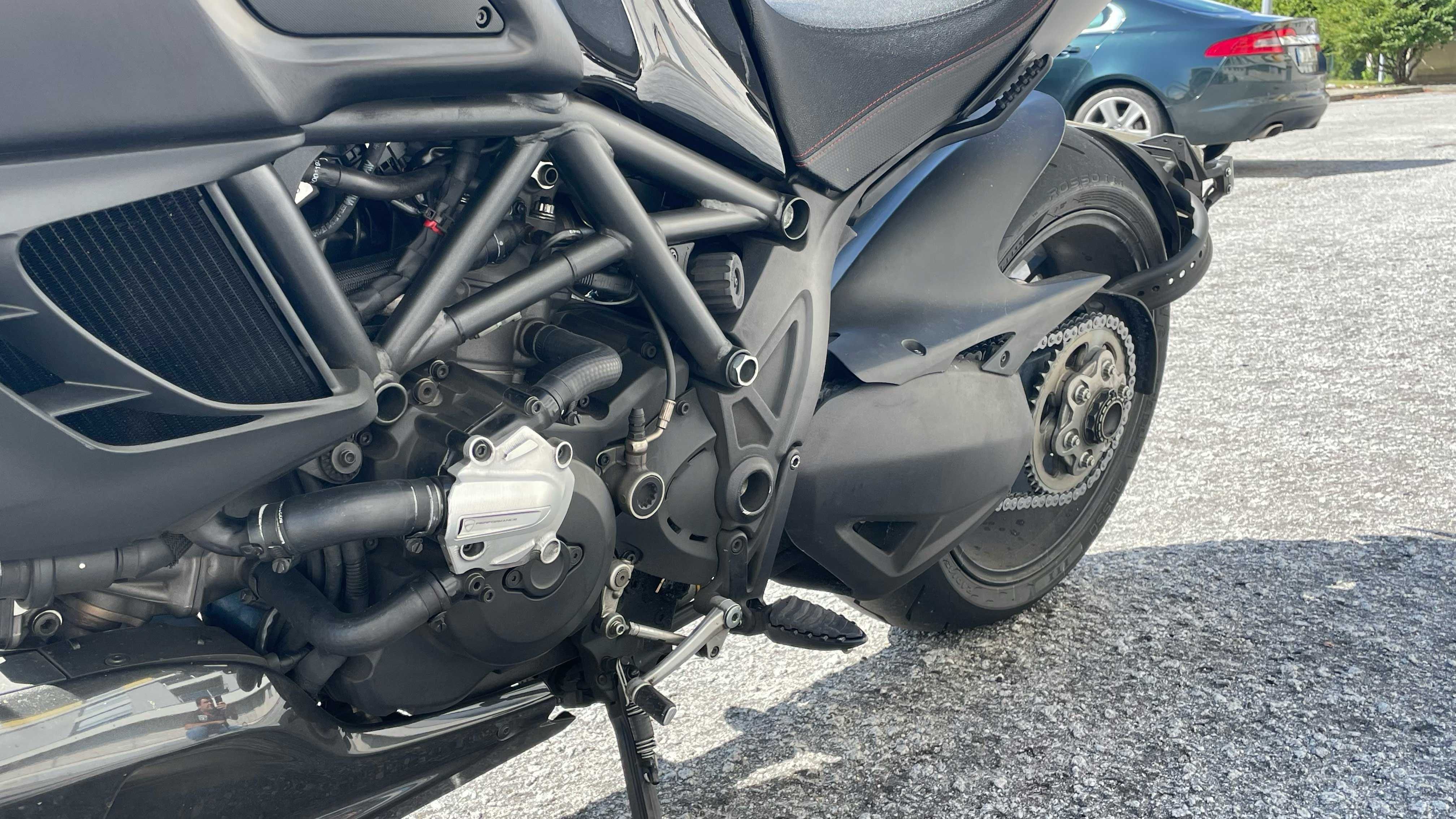 Ducati Diavel 1260 – Revisões na Marca, Excelente Estado
