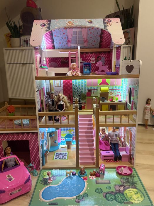 Domek dla lalek drewniany i akcesoria